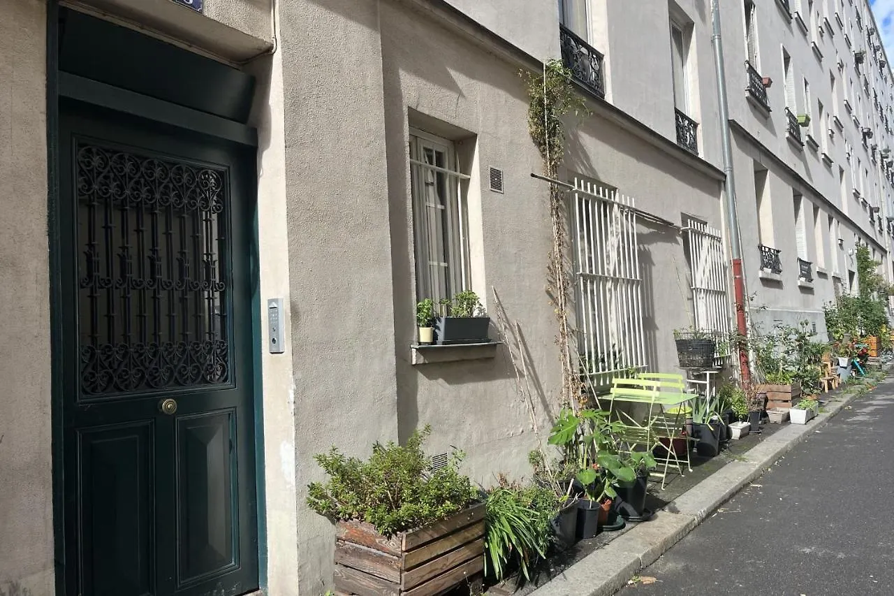 Charming Apartment In The Heart Of Paris 0*,  France