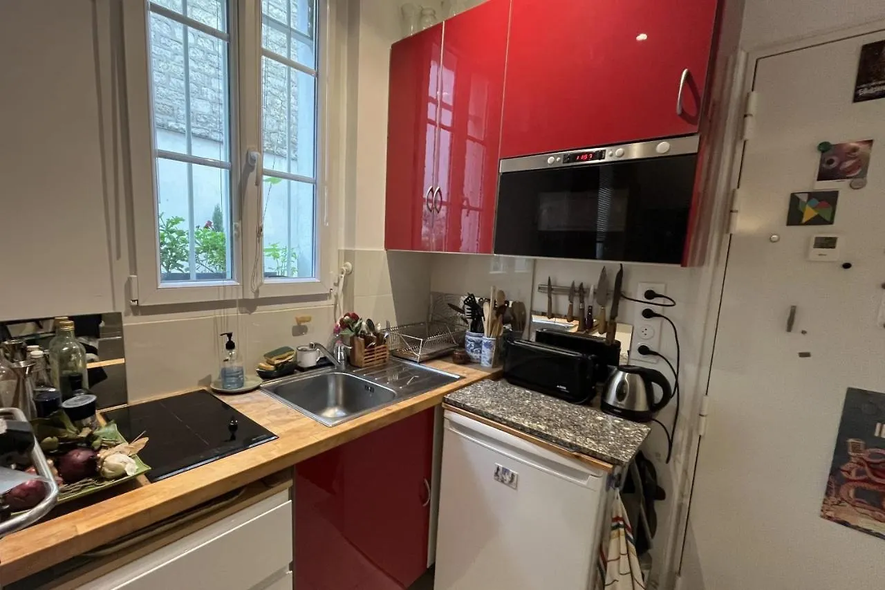 Charming Apartment In The Heart Of Paris