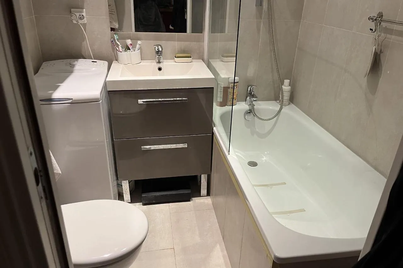 Charming Apartment In The Heart Of Paříž