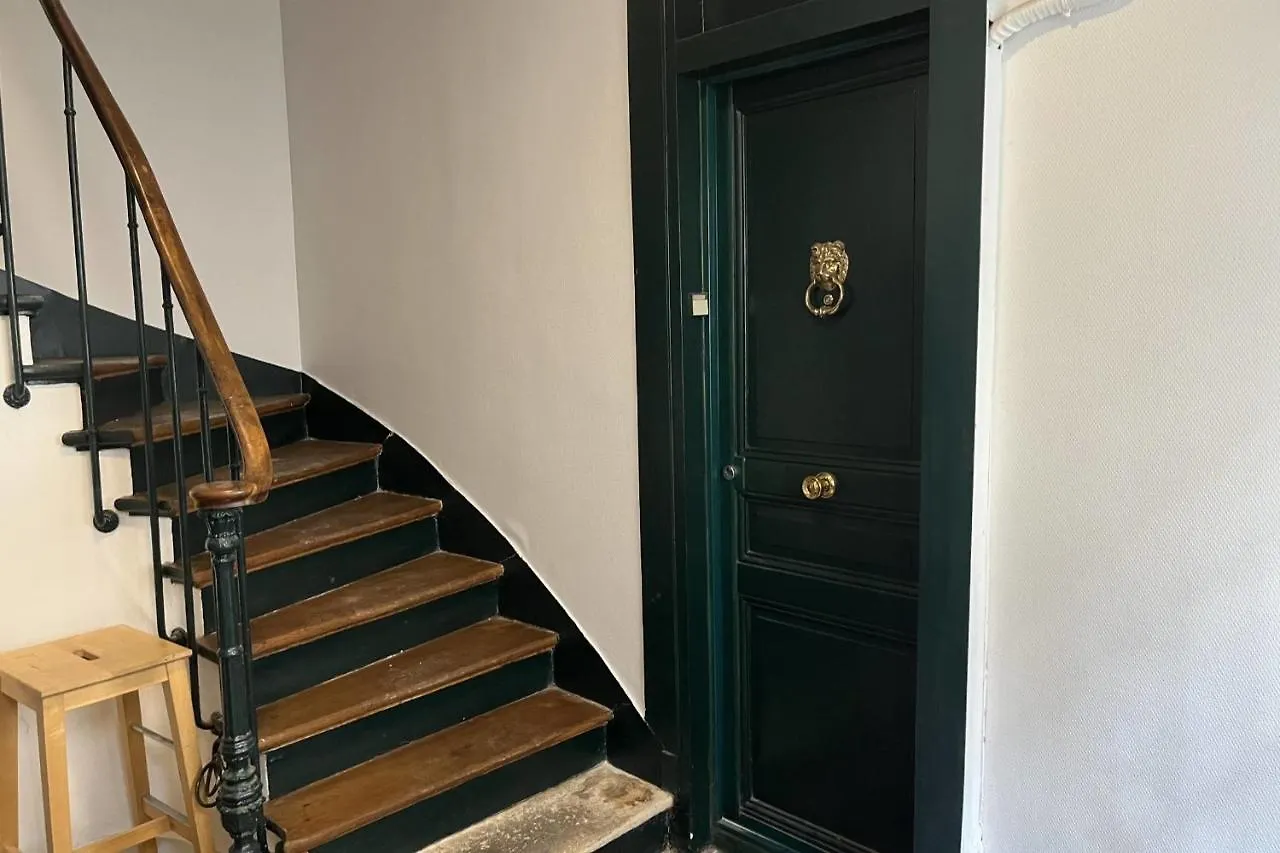 Charming Apartment In The Heart Of Paris France