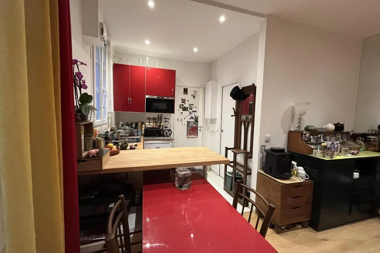 Charming Apartment In The Heart Of Paris 0*,  France